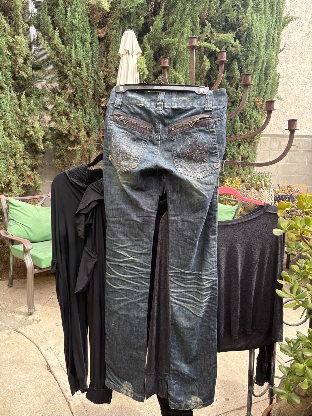 Womens Distressed Blue Denim Jeans Thomas Wilde Swarovski skull jeans